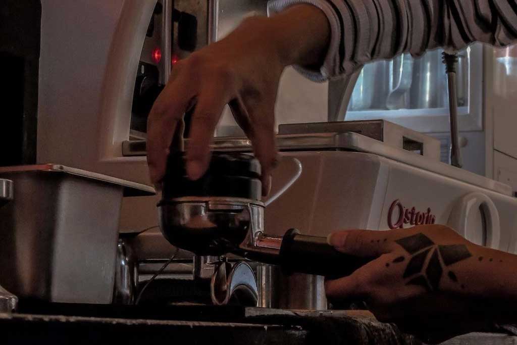 Cafe-raiz-antigua-guatemala