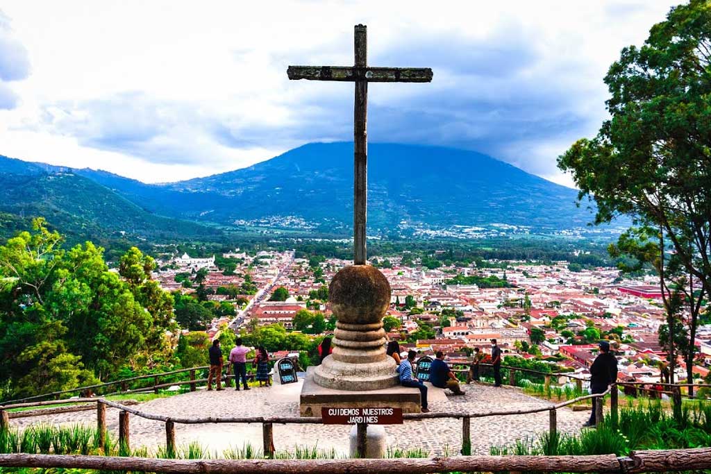 Cerro-de-la-Cruz-Antigua-Guatemala