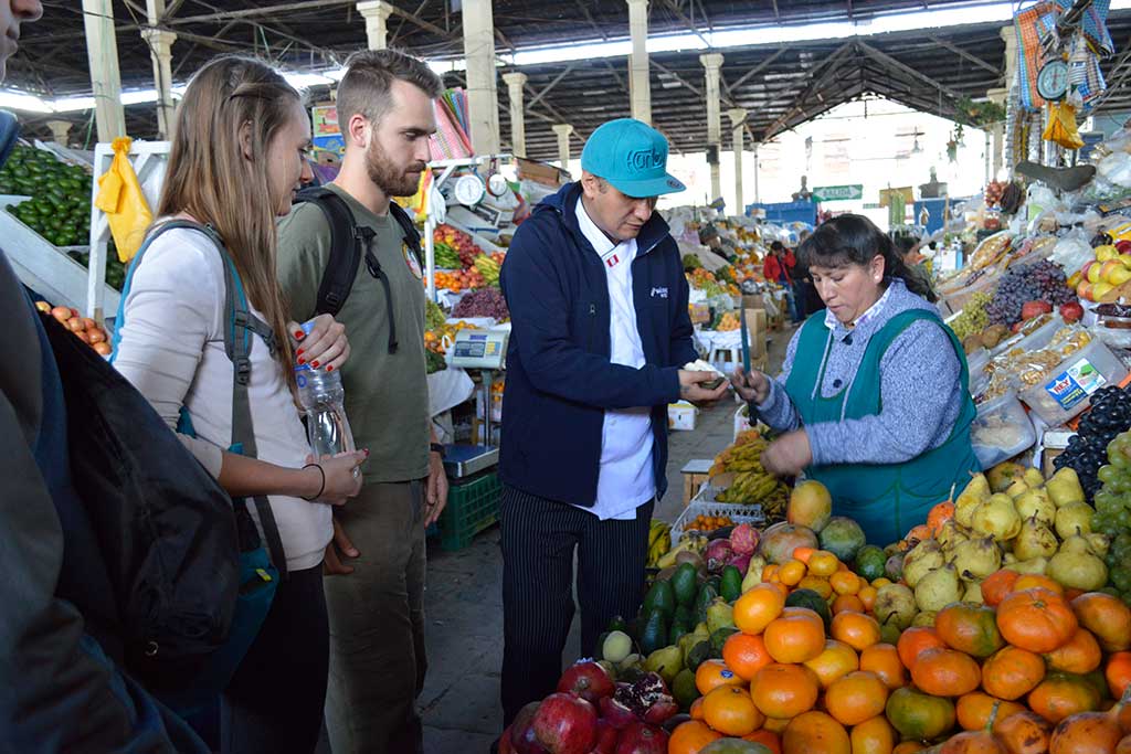 dos-and-donts-at-markets-in-peru