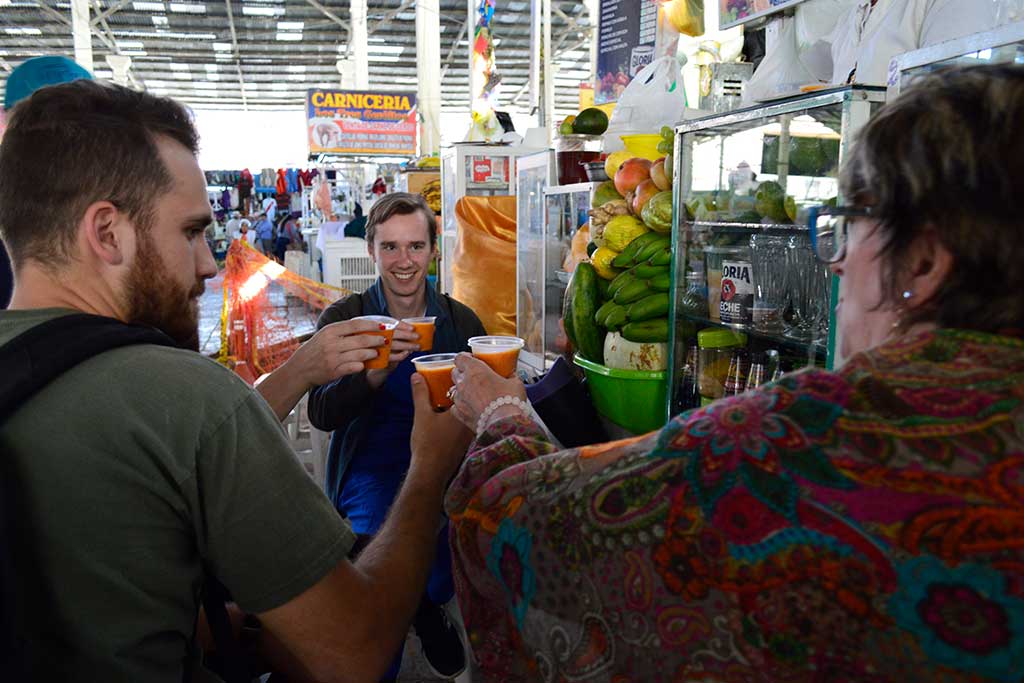 fresh-juice-at-san-pedro-market-cusco
