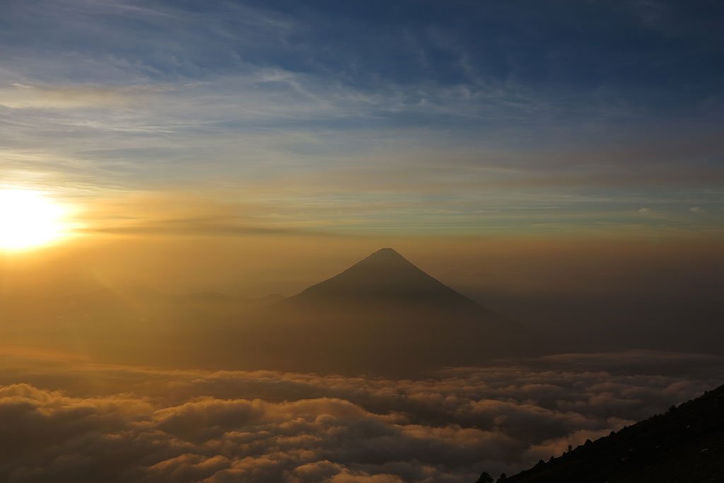 Hiking-the-Acatenango-Volcano-Tips