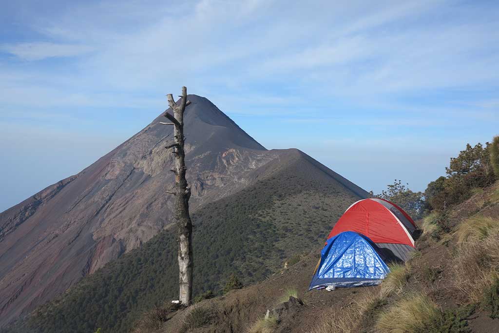 Hiking-the-Acatenango-Volcano-what-to-pack