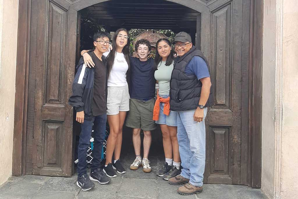 living-with-a-host-family-on-guatemala-learning-spanish-noah