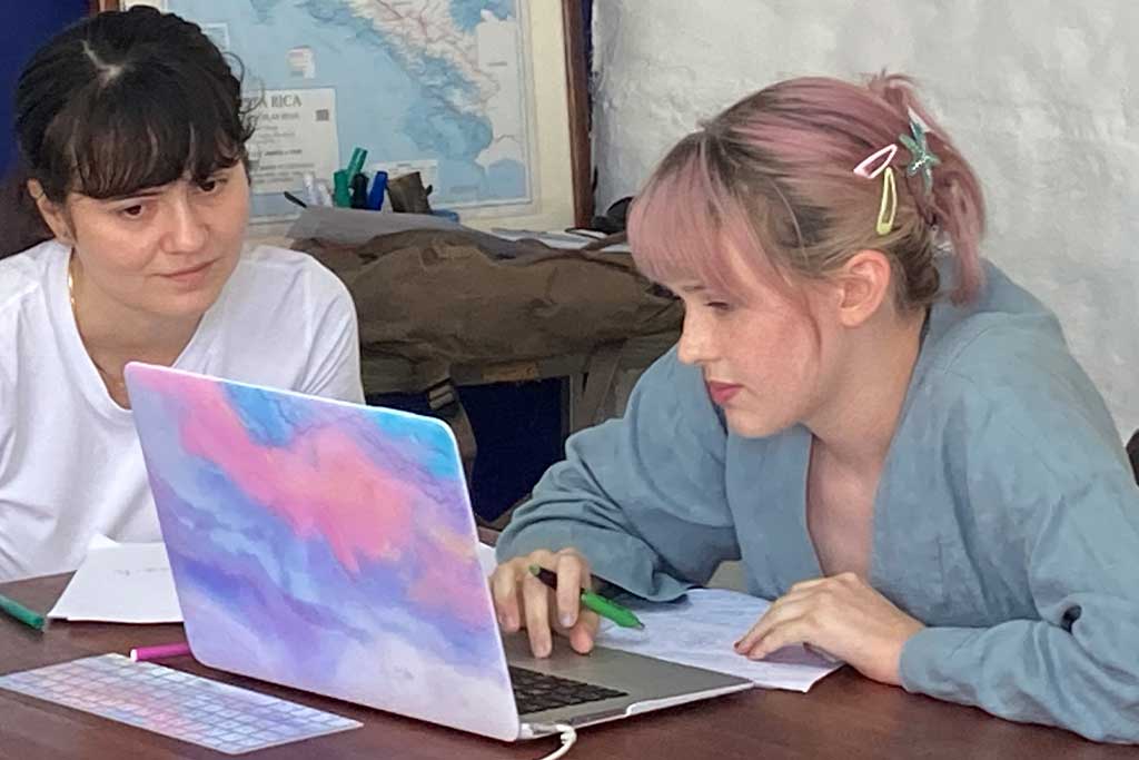 Mastering-Online-ESL-Teaching-Overcoming-Time-Zone-Challenges