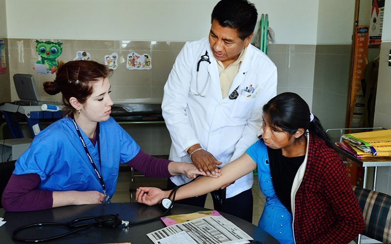 medical-healthcare-volunteer-abroad-PE6 University Courses for Med-Health Majors