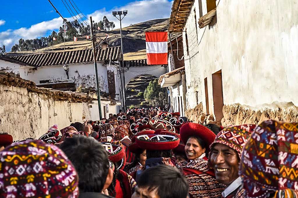 sacred-valley-peru-chinchero