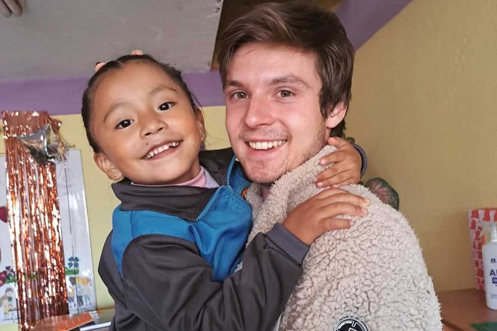 service-learning-volunteer-during-gap-year