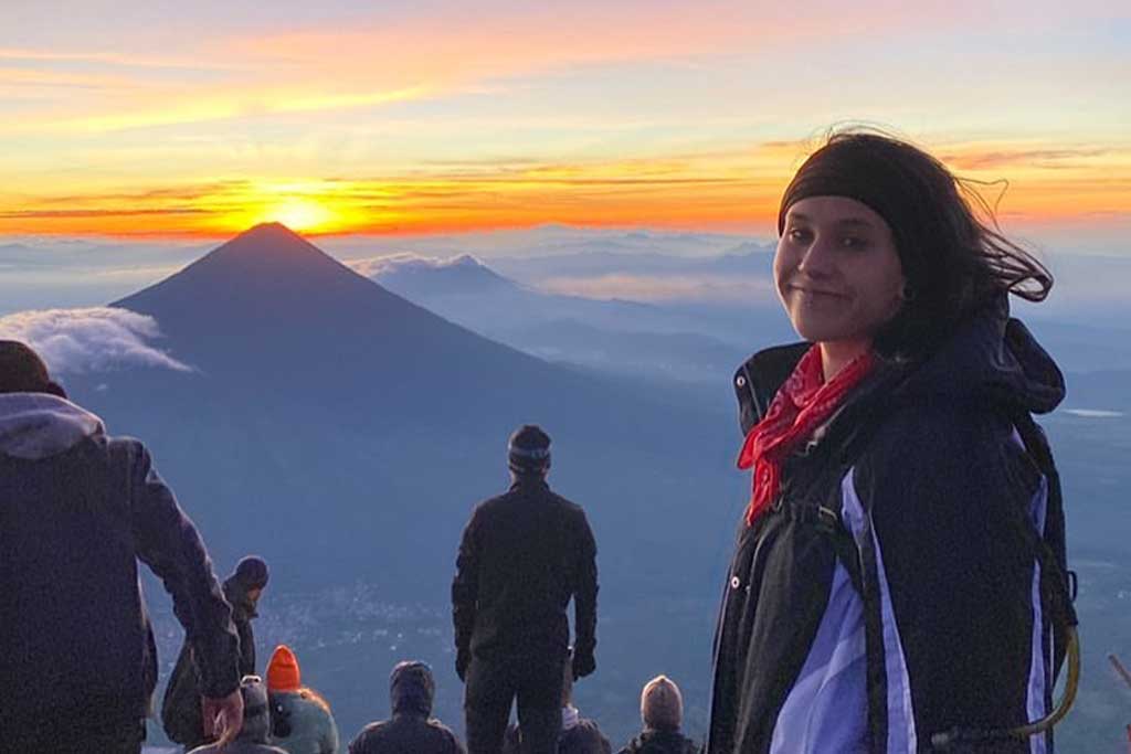 solo-female-travel-guatemala-acatenango-athenadedow02
