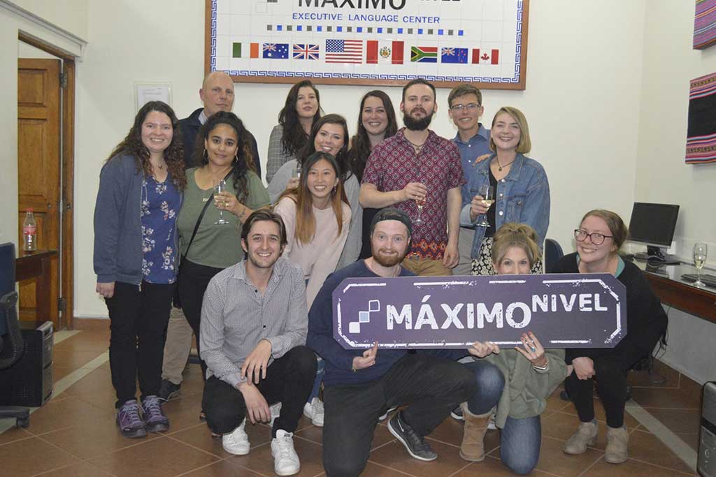 teaching-abroad-getting-tefl-certified-in-cusco-couple